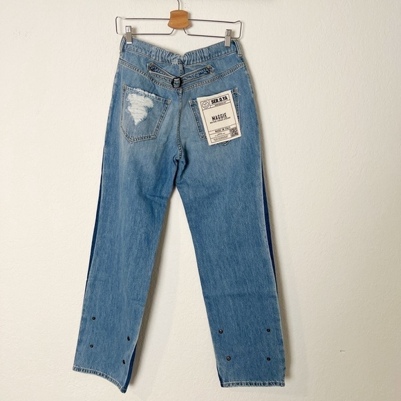 NEW SER.O.YA Maggie Mid Rise Vintage Straight Jeans - Picture 3 of 9